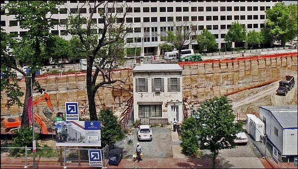 沒有最牛，只有更牛!全球超牛釘子戶大集合! (4)